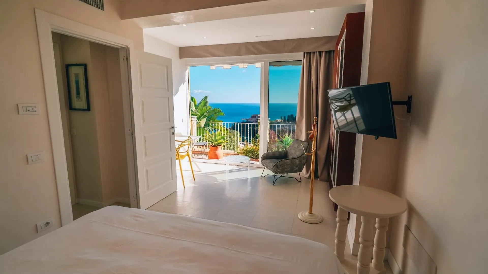Semesterbostad Taormina Sunrise Villa